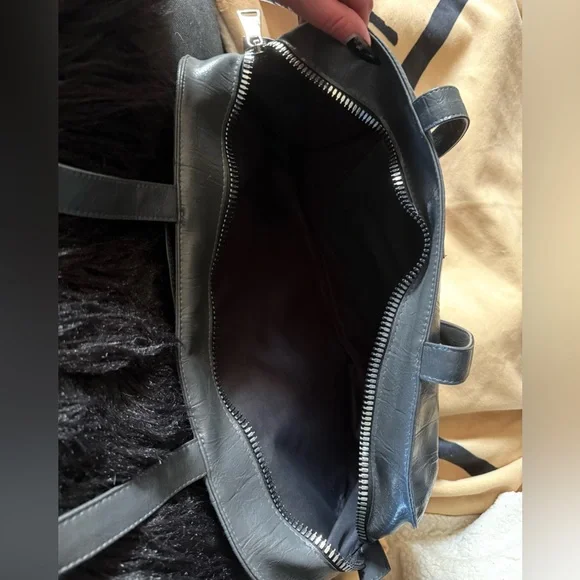 Corset Bag - Picture 3 of 3